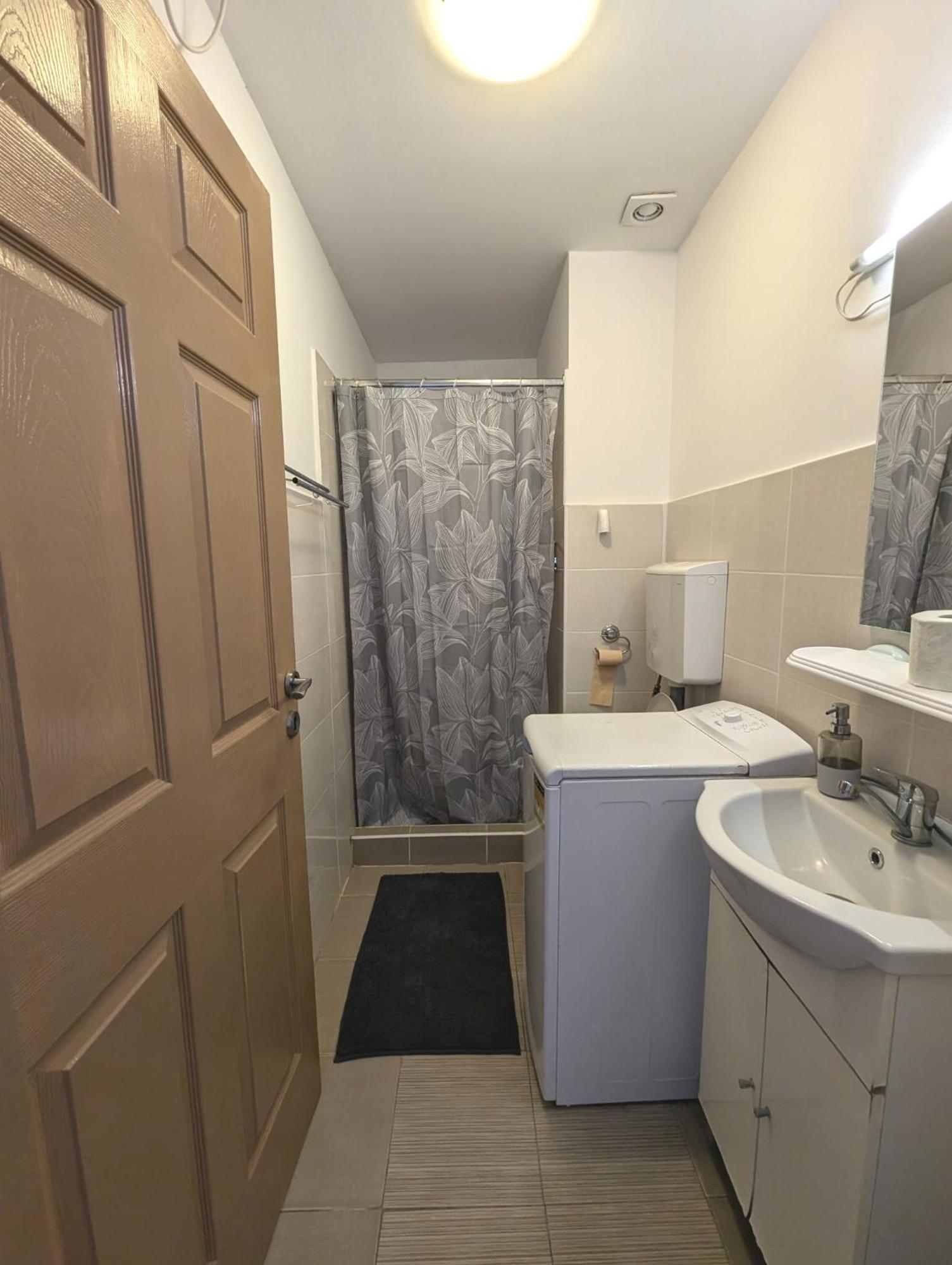 Sandor Central Studio Apartment Târgu-Mureş Eksteriør bilde